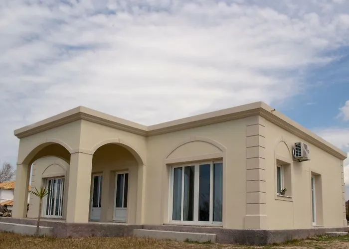Вилла Ayerina Semi-detached Ариллас